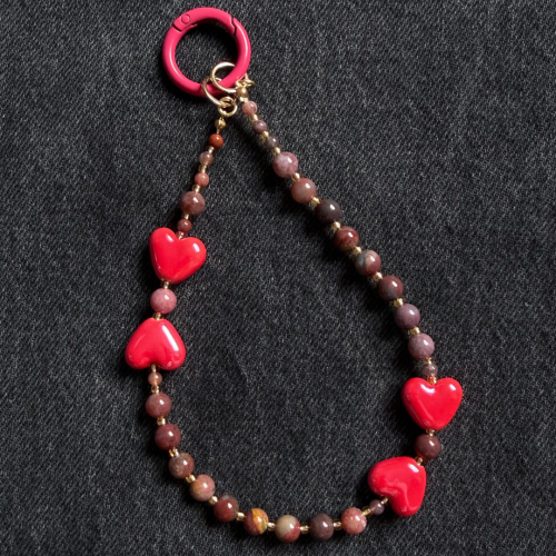 Brelok „Czerwona Kokardka” do telefonu , kluczy.png