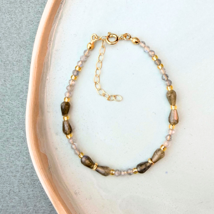 Bransoletka Labradoryt Złoty Blask.png