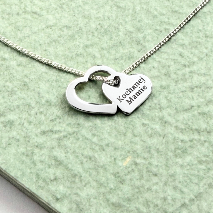 naszyjnik łańcuszek 925 celebrytka Serca Grawer DLA Żony MAMY Babci.png