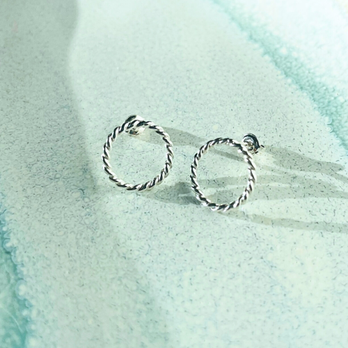 Gray Shadow Yes You Can Affirmation Motivational Quote Instagram Post (6).png