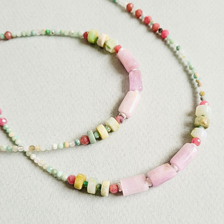 kunzyt rodochrozyt chryzopraz amazonit naszyjnik 925.png