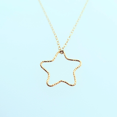 Pozłacany Naszyjnik Gwiazdka.png