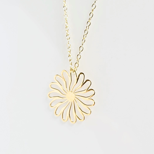 naszyjnik z kwiatkiem 925 pozłącany.png