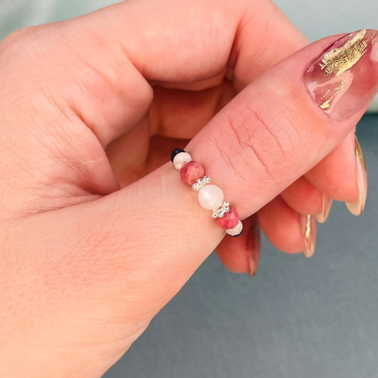 Pierścionek Waga 925 miłość, równowaga i estetyka.png